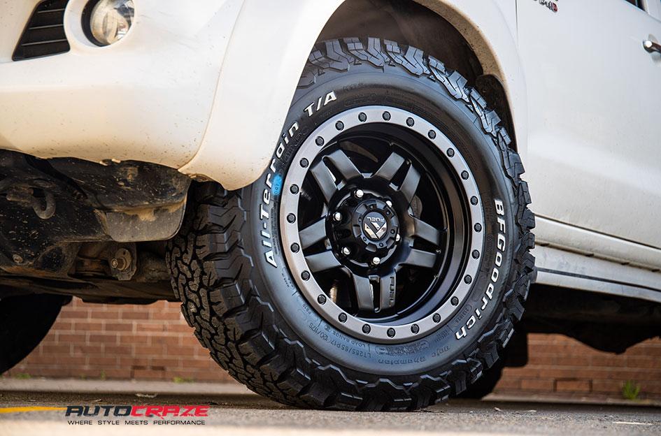 TOYOTA HILUX N70 4WD ANZA MATTE BLACK WITH ANTHRACITE RING